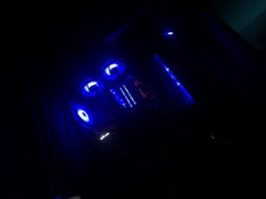 PC内光らせてる奴wwww