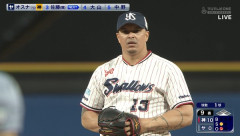 ヤクルトのオスナ、ピッチャーで登板