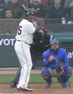 バリー・ボンズ(36) 打率.370 HR73 打点137 OPS1.379←こいつを超える野球選手