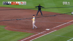 【動画】MLBでめちゃくちゃかっこいい5-4-3の0アウトが成立