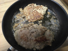 ハンバーグつくってるけど失敗してるこの状況でハンバーグに戻る方法ある？（※画像あり）