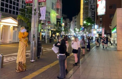 【画像】福岡の中洲、ガールズバーの呼び込みばかりになるｗｗｗｗｗｗｗｗｗｗ