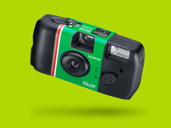 「写ルンです」の現像が出来るカメラ屋が100キロ先… 地方の現像所減少が話題に