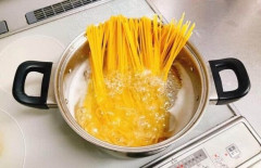 パスタ茹でるとき塩入れるやつｗｗｗｗｗｗｗｗｗｗｗｗｗｗｗｗ