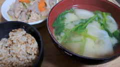 【悲報】親「小麦粉とか砂糖は”4毒”だから一切食べさせません！」→