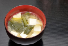 【驚愕】土井善晴に影響されて『味噌汁だけあればいいんです』生活やってみた結果…