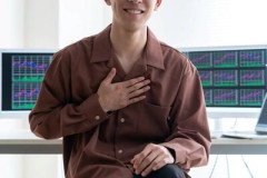 青バッジ自称投資家「新しいポテチの袋考えた、カルビーさんどうですか？」9万いいね！…されるも論破されて赤っ恥をかく
