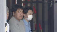 女児の水筒に下半身を押し付けて逮捕された小学校教師（３９）、連行される時に顔がわからないように渾身のクシャ顔をする・・・（動画あり）