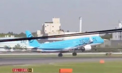 「横倒しになるかと思った」…強風に機体ふらつく緊迫の瞬間　日本の称賛相次いだ韓国人パイロットの判断　成田空港