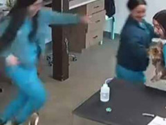 病院で患者が暴れ出した。逃げ惑うスタッフたち → 防犯カメラの映像はこちらです…