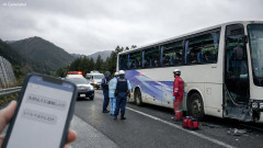 【悲報】バス事故が起こる前の車内での会話　 顧問不在のバス車内で部長が呼びかけ「みんな、大切な人にお別れの連絡しとけ」