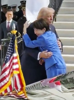 【悲報】力関係、完全に中国＞＞＞＞＞＞＞＞＞＞＞＞＞アメリカになってしまうｗｗｗｗｗｗｗｗｗｗ