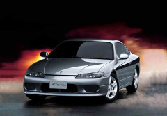欲しい車がSL63(800万)シルビア(550万)でどっちもバカ高いんだが
