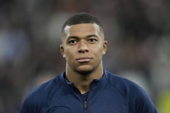 【衝撃】フランス代表さん、W杯メンバーの攻撃陣にエムバペ・デンベレ・オリーセ・バルコラ・ドゥエを並べてしまう