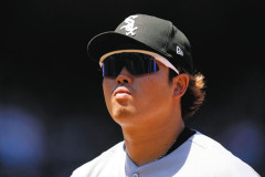村上「打てないな…仕方ない、大振りやめて四球狙いでいこう」→３打席３四球