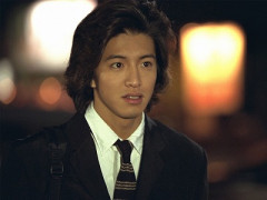 【悲報】若者「木村拓哉ってどこがかっこいいんだ？今のジャニーズや俳優の方がかっこいわ」