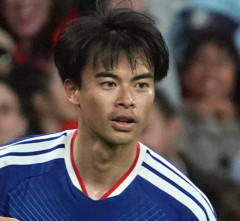【悲報】三笘さん、怪我でワールドカップ日本代表落選・・・・・・・・・