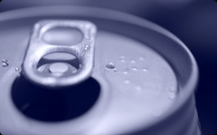 旦那に「ビール持ってきて！」と言われて常温のビール渡したら「はあ！？ビールくらい冷やしとけや！おい！」って怒られたんだが…