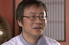 タレントの松尾貴史氏、国旗損壊罪の骨子案を見て「気持ちの悪い国になりつつある」
