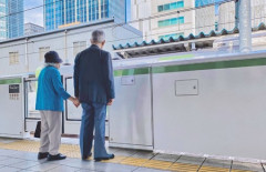 【老後】独身はヤバいけど、子供のいない夫婦も老後結構ヤバいだろ