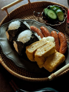 【悲報】こういうゴキゲン系の朝飯ｗｗｗｗｗｗｗｗｗｗ