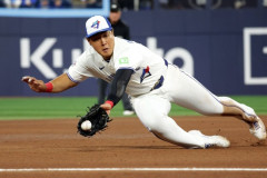 【朗報】ブルージェイズ岡本和真さん、ファインプレーが多すぎるｗｗｗｗｗｗｗ