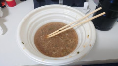 【悲報】セブンの1キロ豚ラーメン食ったけど