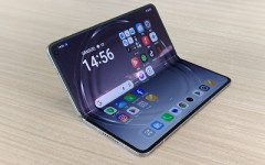 【朗報】中国、「折りたたみスマホ」が普及し始めるｗｗｗｗｗｗｗｗｗｗｗ