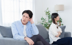 【浮気/レス】浮気発覚した夫「子どものことがあるから離婚はしない。でも外で発散したい。許容してほしい」
