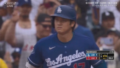 大谷翔平、第三打席２アウト満塁から２点タイムリー！！！！！！！！！！