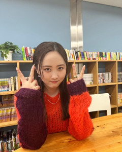 【画像】本田望結ちゃんお胸が机に乗ってしまうwwwwwwwwwwwwwwwwwwwwww