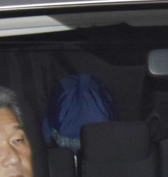 【悲報】赤ちゃん（生後7ヶ月）、両親が強殺指示役で逮捕されて人生ハードモードに突入してしまう