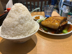 【画像】ドカ盛り中華に来たンゴｗｗｗｗｗｗｗｗｗ