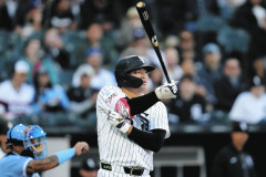 【朗報】村上宗隆さん、わずか45試合で松井秀喜の初年度のホームラン記録を抜いてしまうｗｗｗｗｗｗｗｗｗｗ