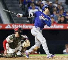 【MLB】解説者(昔「日本人はなんとか30本目指して欲しいです」今「40本行けますね！55本笑！」←これ
