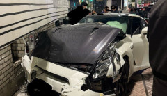 【動画あり】渋谷でイキリちらかしたGT-R、タクシーと衝突大破ｗｗｗｗｗｗｗｗ