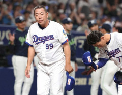 井上監督「相手がヤクルトでなければ当然スクイズ警戒。次から警戒する」
