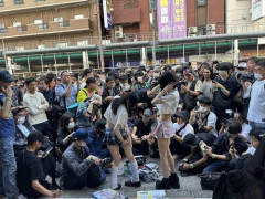 【画像】昨日の日本橋でのコスプレイベントの民度