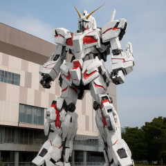 ガンダム：台場の実物大ユニコーンガンダム立像 8月末に展示終了 9年の歴史に幕   |  物価上昇に伴いコストがかけられないので