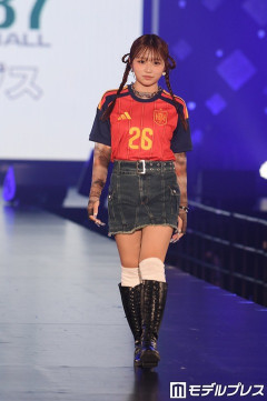 【画像】辻ちゃんの娘がランウェイモデルデビューした結果ｗｗｗｗｗｗｗｗｗ