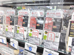 【悲報】microSDカードの価格、逝く