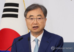 聯合ニュース　韓国外相、ホルムズでの貨物船攻撃　イランに立場示すよう要求　[5/18］
