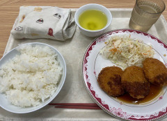 300円コロッケ社食の時間きたあああああああ