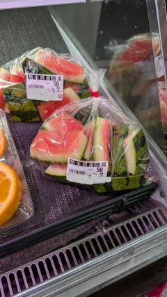 【画像あり】熊本県産スイカ、「50円」で草ｗｗｗｗｗ