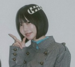 あのちゃん、超ミニ丈太ももがムッチムチすぎるwwwww