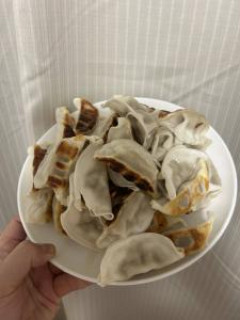餃子100個食った