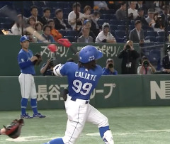 【悲報】中日井上監督のお気に入りカリステ34歳(.207)二死満塁の場面に大島の代打で登場し凡退