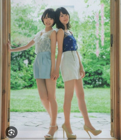 【画像】乃木坂46グラビア10年前は脚、太もも出してたのに