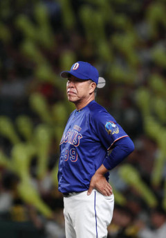 【悲報】7点差逆転負け中日の井上監督、申し訳なさそうに会見拒否