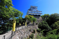 【悲報】愛知「犬山城！ジブリパーク！」三重「伊勢神宮！ナガシマ！」岐阜さん「…」ｗｗｗｗｗｗｗｗｗｗ